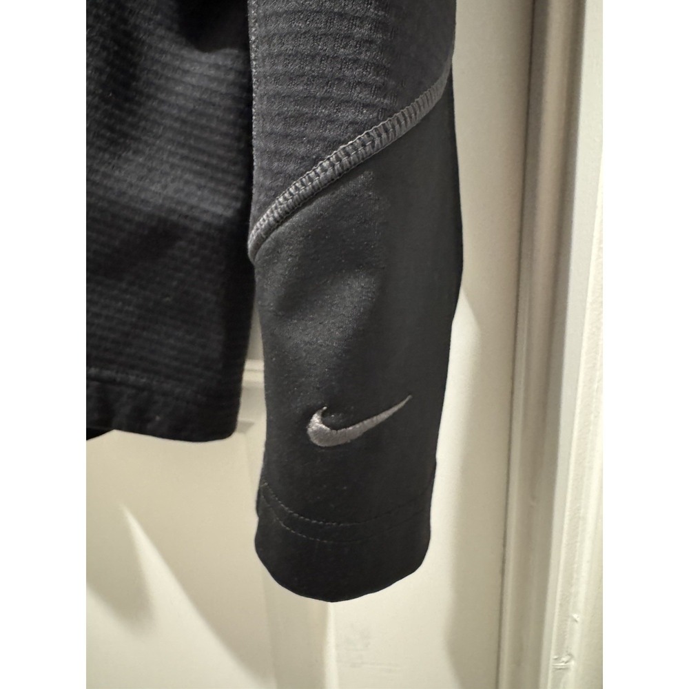 NIke Golf - Therma 1/4 Zip Pullover Sweater - Men's L - Black Golf Performance - Picture 4 of 7